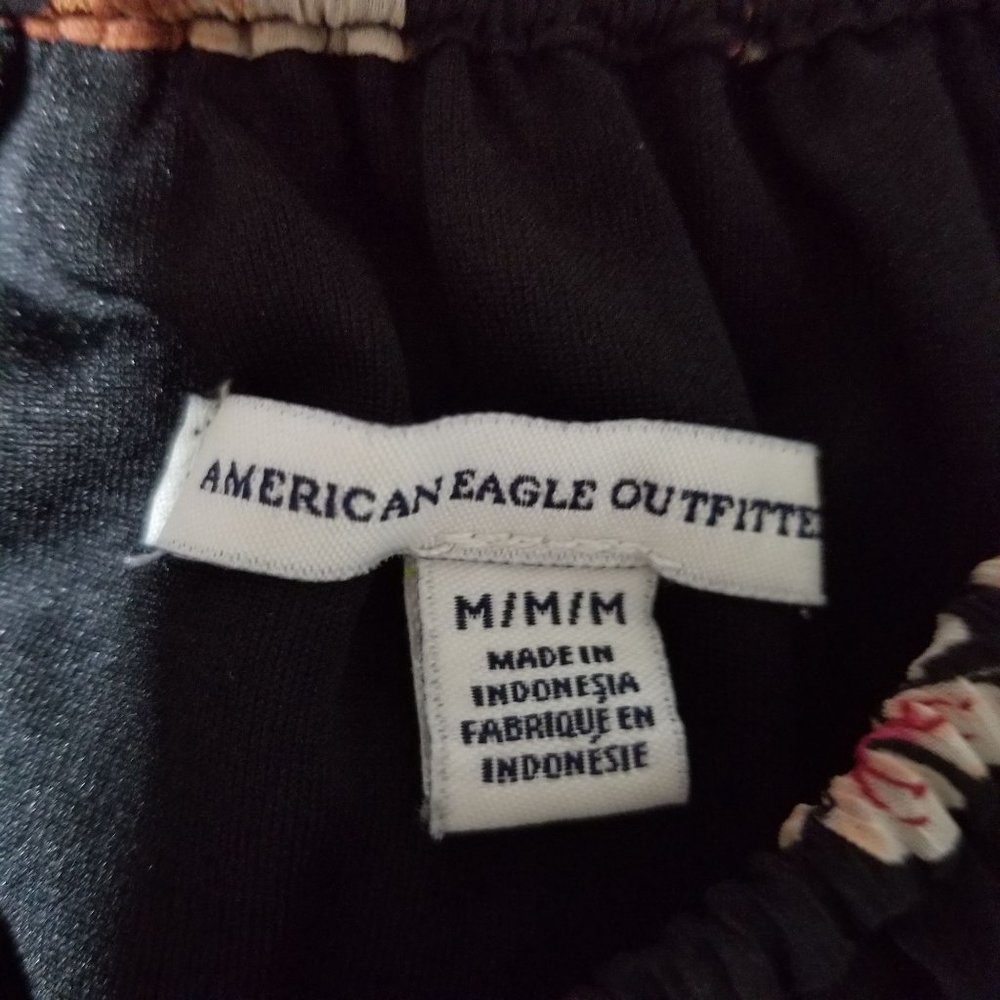 American Eagle Medium Floral and Chiffon Off the shoulder long sleeve crop top - Picture 5 of 5